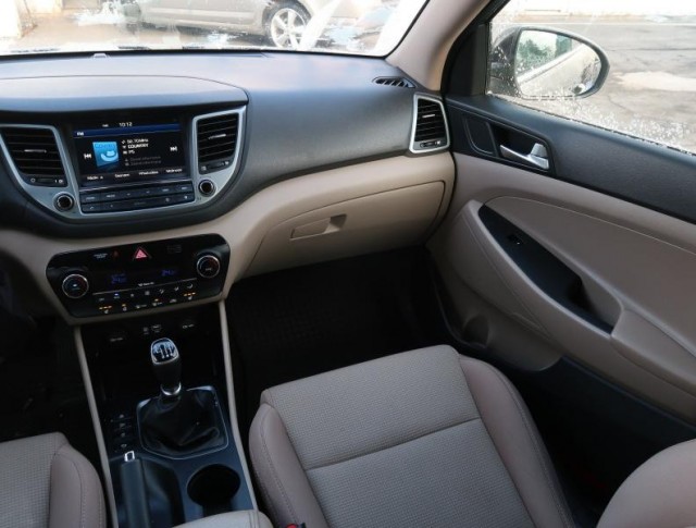 Hyundai Tucson  1.7 CRDi 