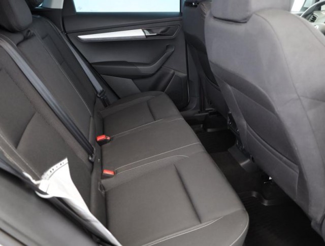 Škoda Karoq  1.5 TSI Fresh