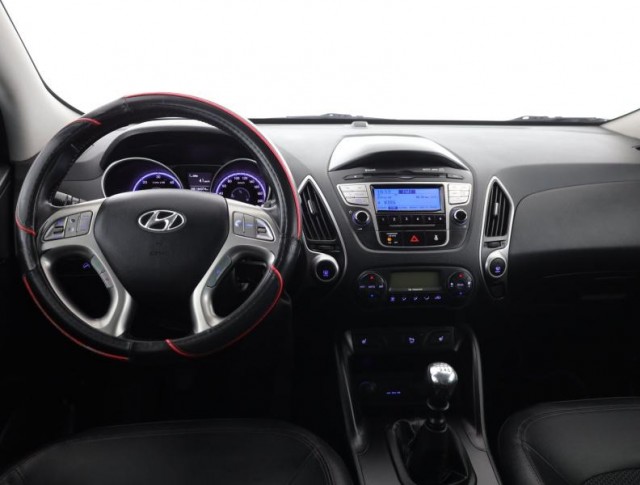 Hyundai ix35  2.0 CRDi 