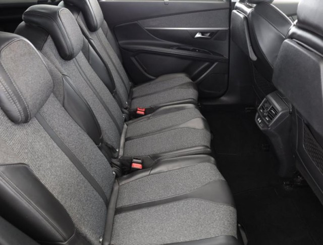 Peugeot 5008  1.6 BlueHDi Allure