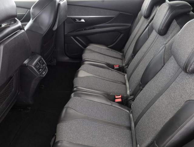 Peugeot 5008  1.6 BlueHDi Allure