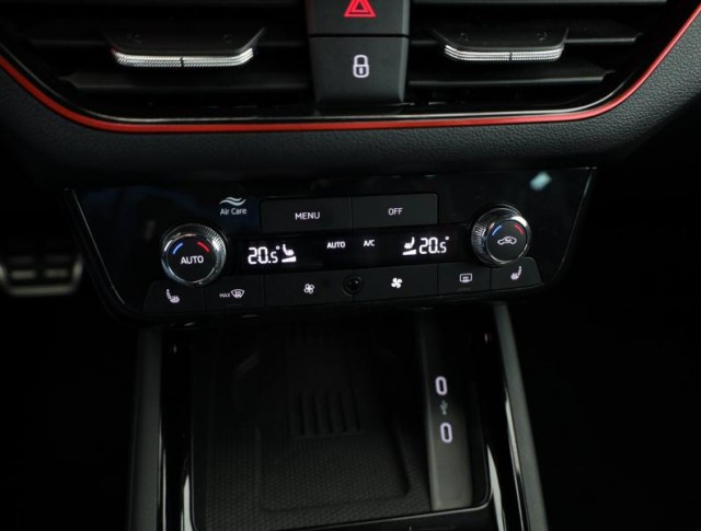 Škoda Kamiq  1.0 TSI Monte Carlo