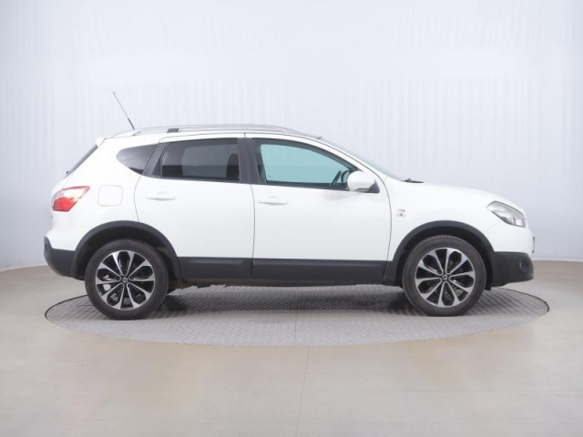 Nissan Qashqai  2.0 dCi 