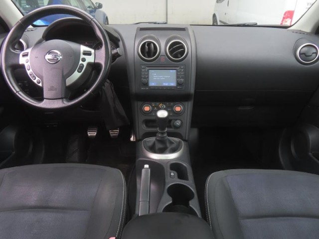 Nissan Qashqai  2.0 dCi 