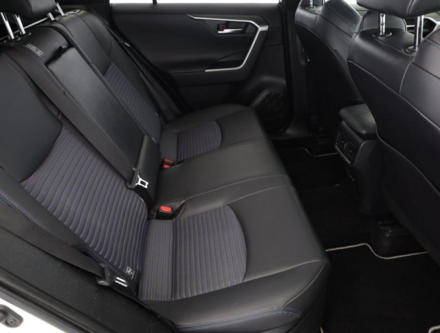 Toyota RAV 4  2.5 Hybrid 