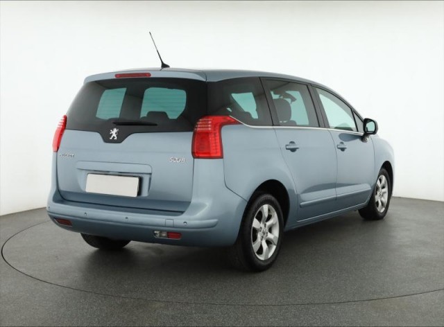 Peugeot 5008  2.0 HDI 