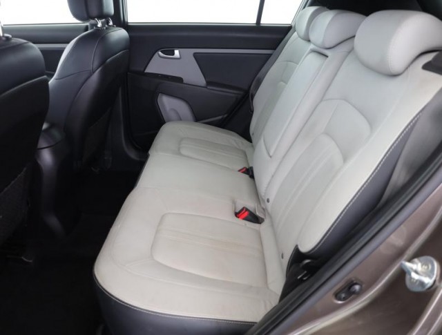 Kia Sportage  1.6 GDI 