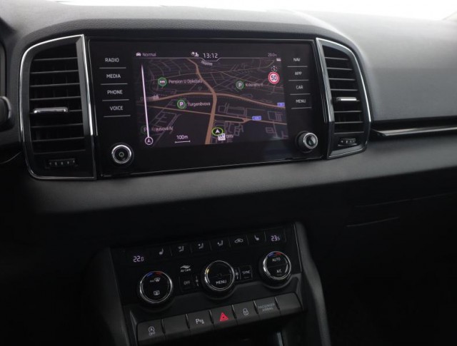 Škoda Karoq  1.5 TSI Style Plus