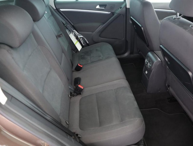 Volkswagen Tiguan  2.0 TDI Sport