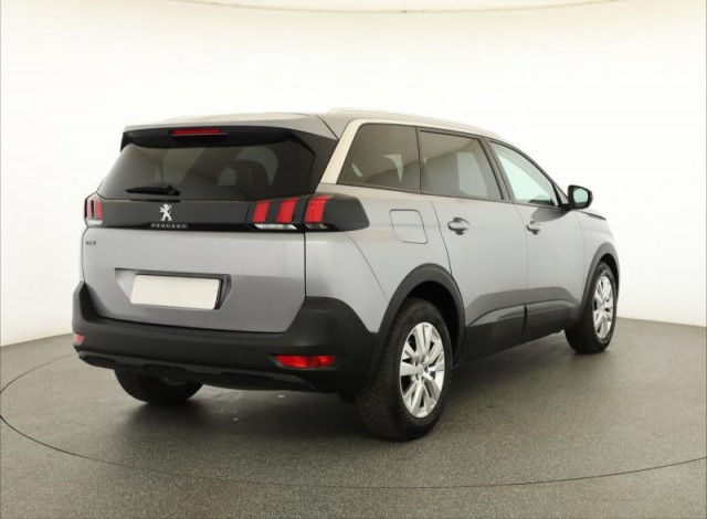Peugeot 5008  1.5 BlueHDi 