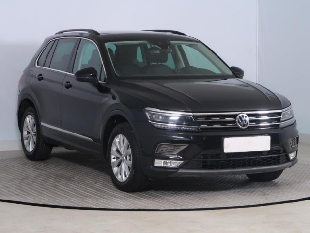 Volkswagen Tiguan  2.0 TSI 