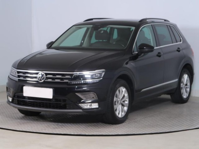 Volkswagen Tiguan  2.0 TSI 