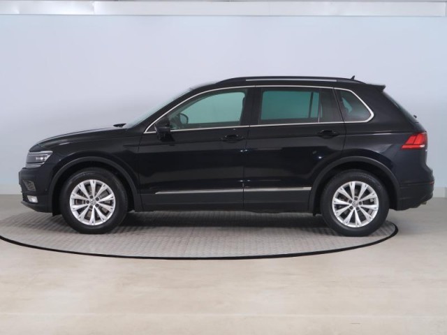 Volkswagen Tiguan  2.0 TSI 