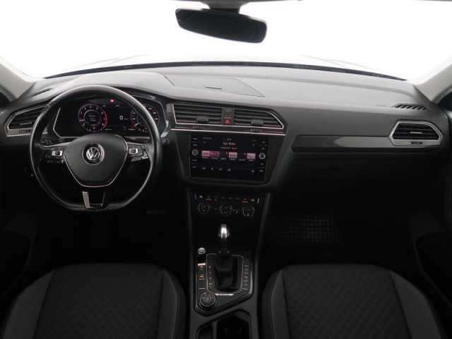 Volkswagen Tiguan  2.0 TSI 