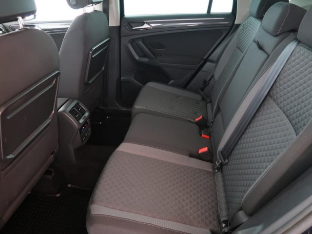 Volkswagen Tiguan  2.0 TSI 