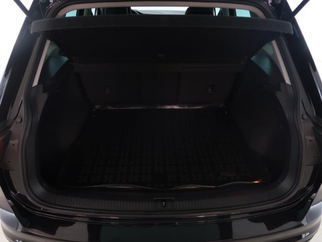 Volkswagen Tiguan  2.0 TSI 
