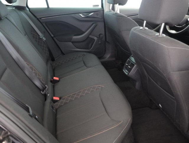 Škoda Kamiq  1.0 TSI Ambition