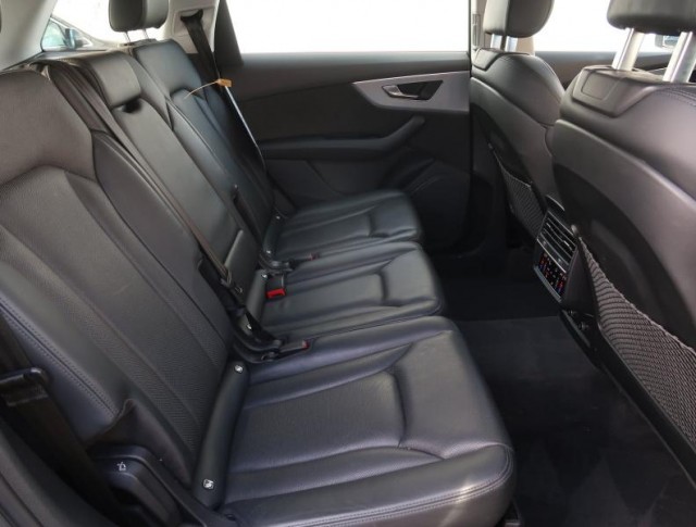 Audi Q7  50 TDI S-Line