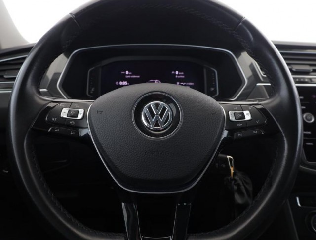 Volkswagen Tiguan  2.0 TDI 
