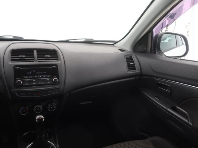 Mitsubishi ASX  1.6 MIVEC Inform