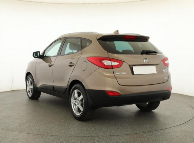 Hyundai ix35  2.0 CRDi Trikolor