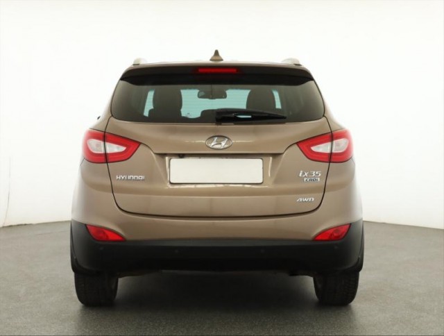 Hyundai ix35  2.0 CRDi Trikolor