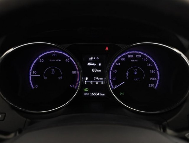 Hyundai ix35  2.0 CRDi Trikolor