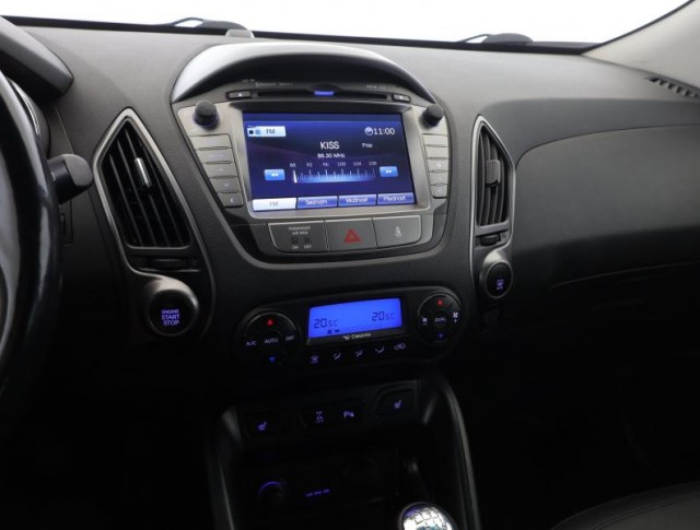 Hyundai ix35  2.0 CRDi Trikolor