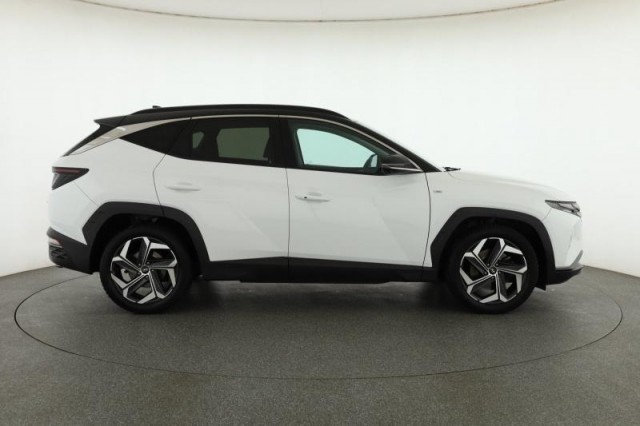 Hyundai Tucson  1.6 T-GDI 48V MHEV 
