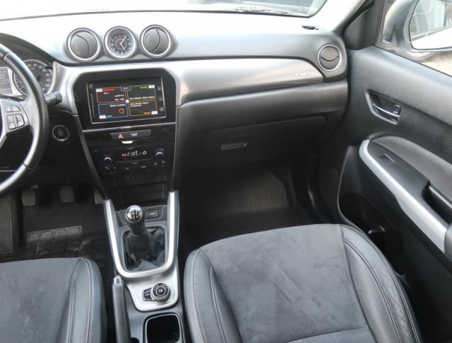 Suzuki Vitara  1.6 VVT 