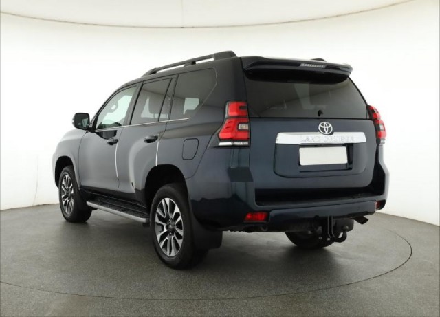 Toyota Land Cruiser  2.8 D-4D 