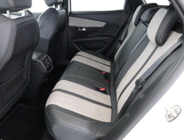 Peugeot 3008  e-Hybrid 300 GT