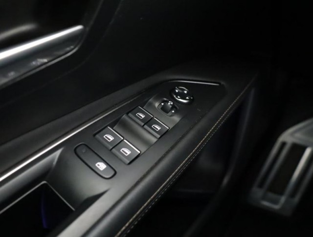 Peugeot 3008  e-Hybrid 300 GT
