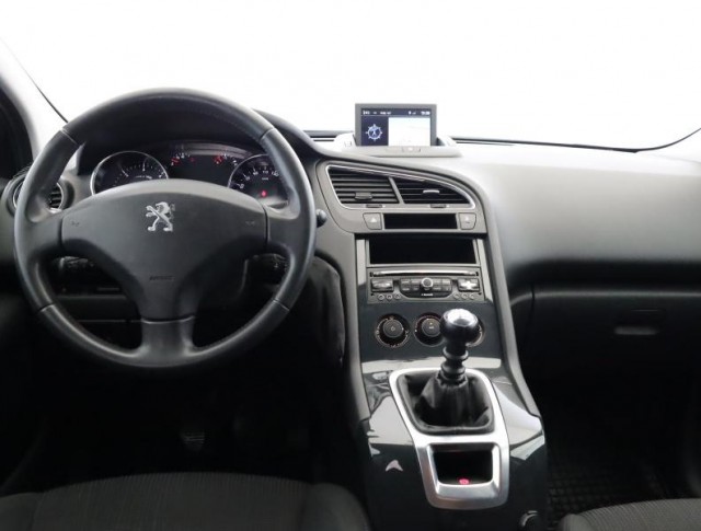 Peugeot 5008  1.6 HDi 