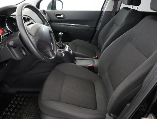 Peugeot 5008  1.6 HDi 