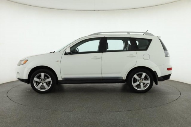 Mitsubishi Outlander  2.4 MIVEC 
