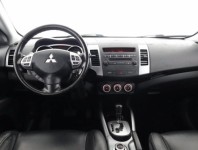 Mitsubishi Outlander  2.4 MIVEC 