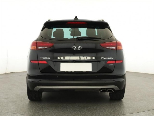 Hyundai Tucson  2.0 CRDi 