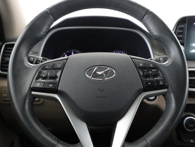 Hyundai Tucson  2.0 CRDi 