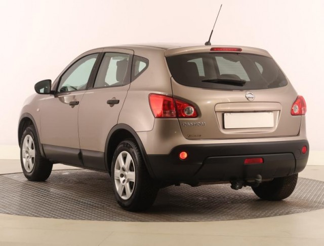 Nissan Qashqai  1.6 