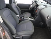 Nissan Qashqai  1.6 