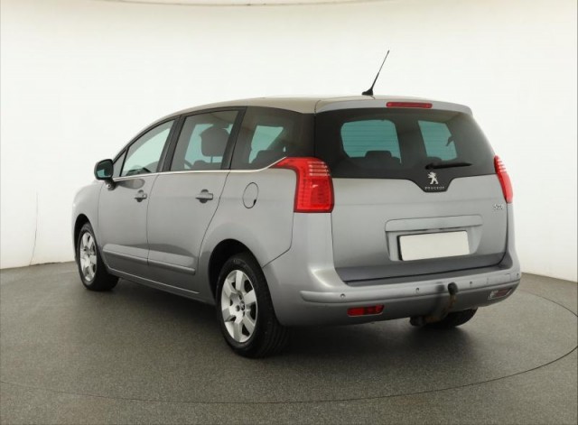 Peugeot 5008  2.0 BlueHDi 