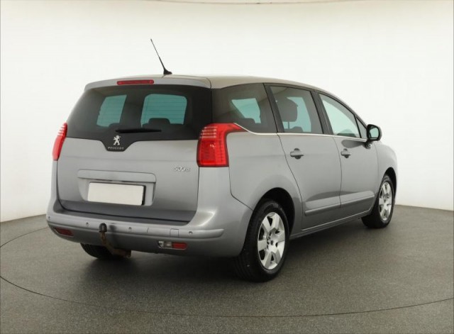 Peugeot 5008  2.0 BlueHDi 