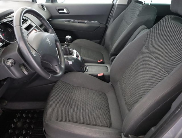 Peugeot 5008  2.0 BlueHDi 