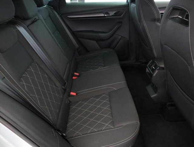 Škoda Karoq  1.6 TDI Sportline
