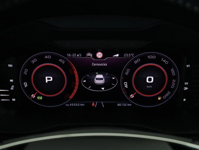 Škoda Karoq  1.6 TDI Sportline