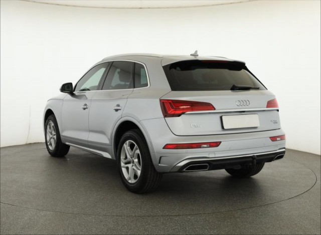 Audi Q5  40 TDI S line