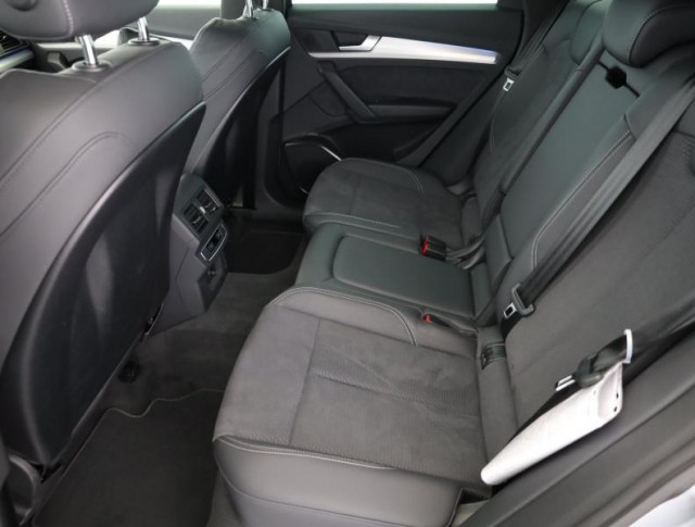 Audi Q5  40 TDI S line