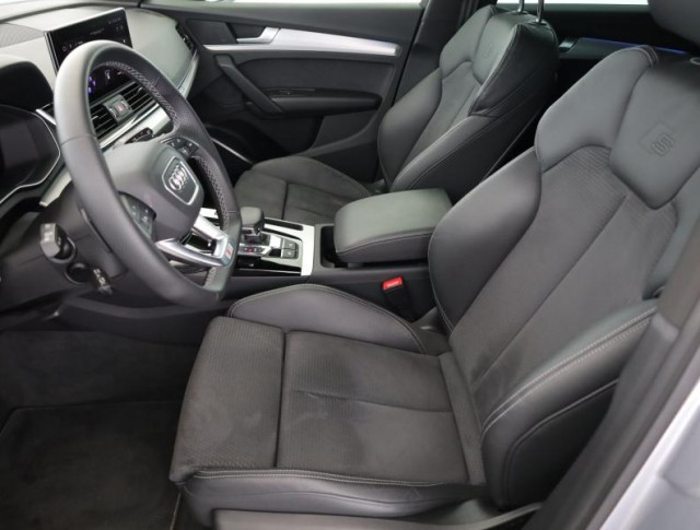 Audi Q5  40 TDI S line