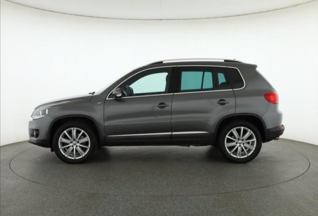 Volkswagen Tiguan  2.0 TDI 